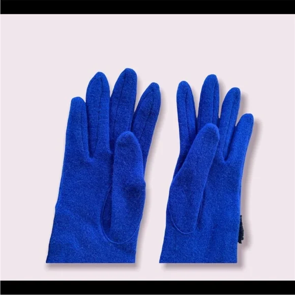 Retro Designer Wool Gloves - Picture 7 of 9